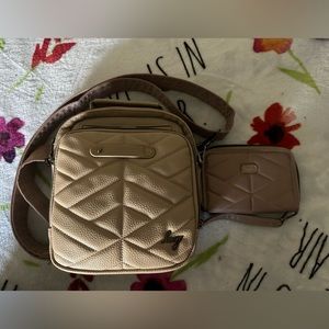 Lug cross body with wallet